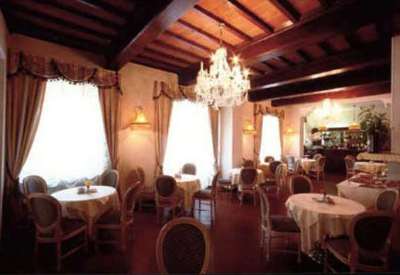 Grand Hotel Villa Patrizia Montaione Restaurant bilde